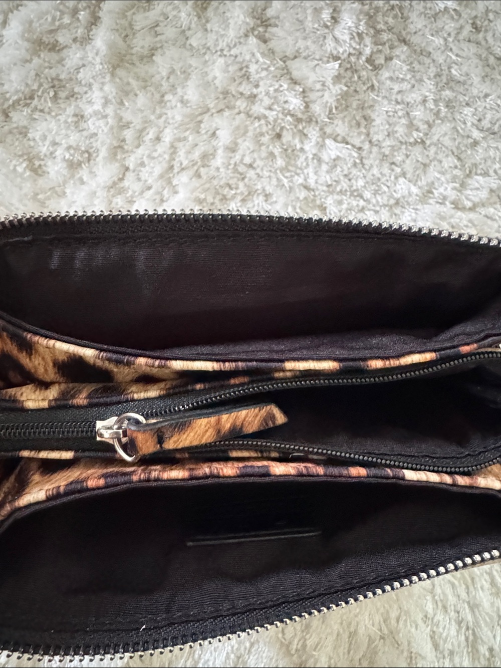 Zara Leopard Print Crossbody Bag with Silver Chain - Picture 5 of 5